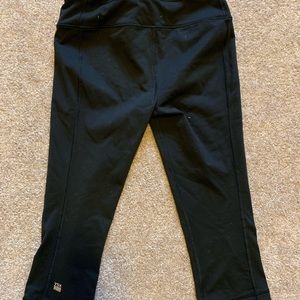 Victoria’s Secret Knockout Crop leggings